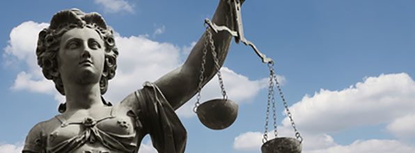 justitia_400_pm