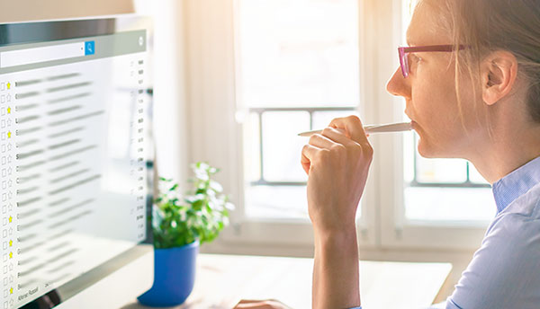 Individuelle Kontaktlisten. Foto: © NicoElNino / Adobe Stock