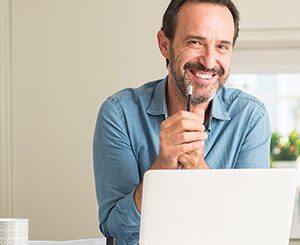 Arbeiten mit Pivot Tabellen. Foto: krakenimages via Adobe Stock